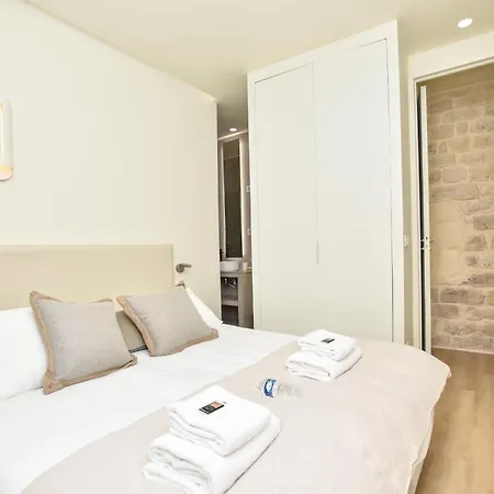 Appartement Spacious - 3br-8p - Moulin Rouge Paris