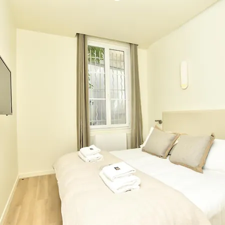 Appartement Spacious - 3br-8p - Moulin Rouge Paris