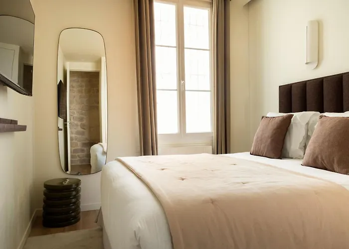 Διαμέρισμα Spacious - 3br-8p - Moulin Rouge Παρίσι
